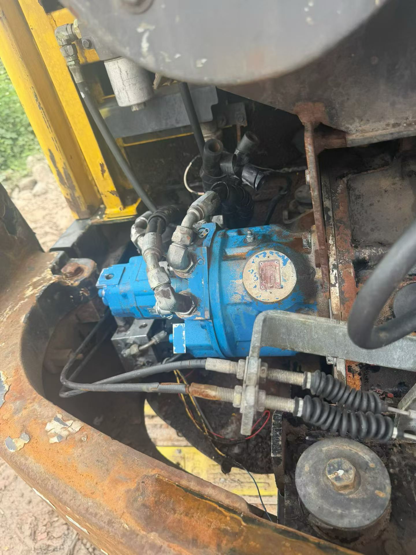 Buy Hyundai R60-7 Used Excavator / 8 Buy Hyundai R60-7 Used Excavator / 8
