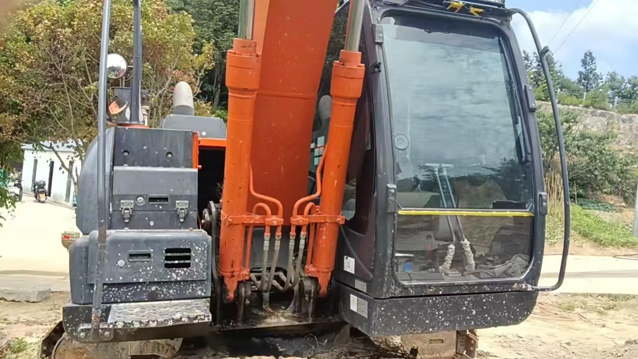 Buy Hitachi EX150 Used Excavator / 3 Buy Hitachi EX150 Used Excavator / 3