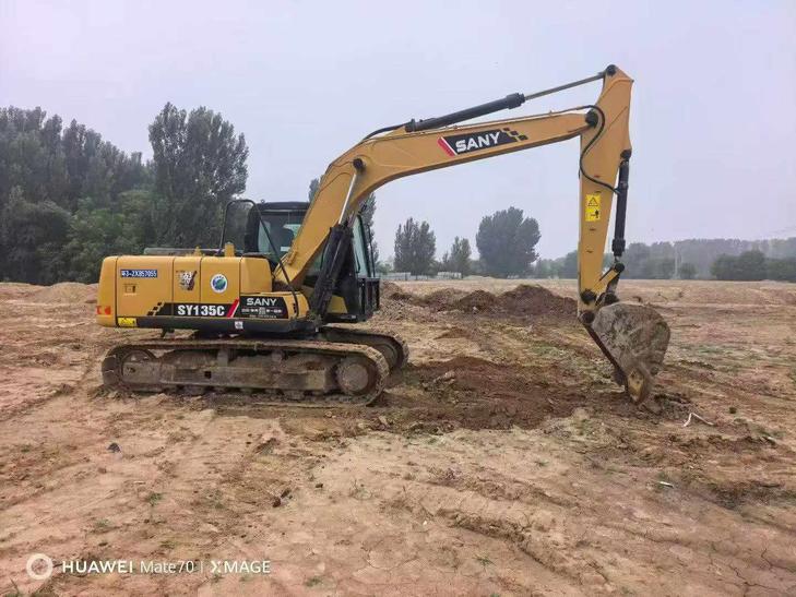 Buy Sany SY135 Used Excavator / 1