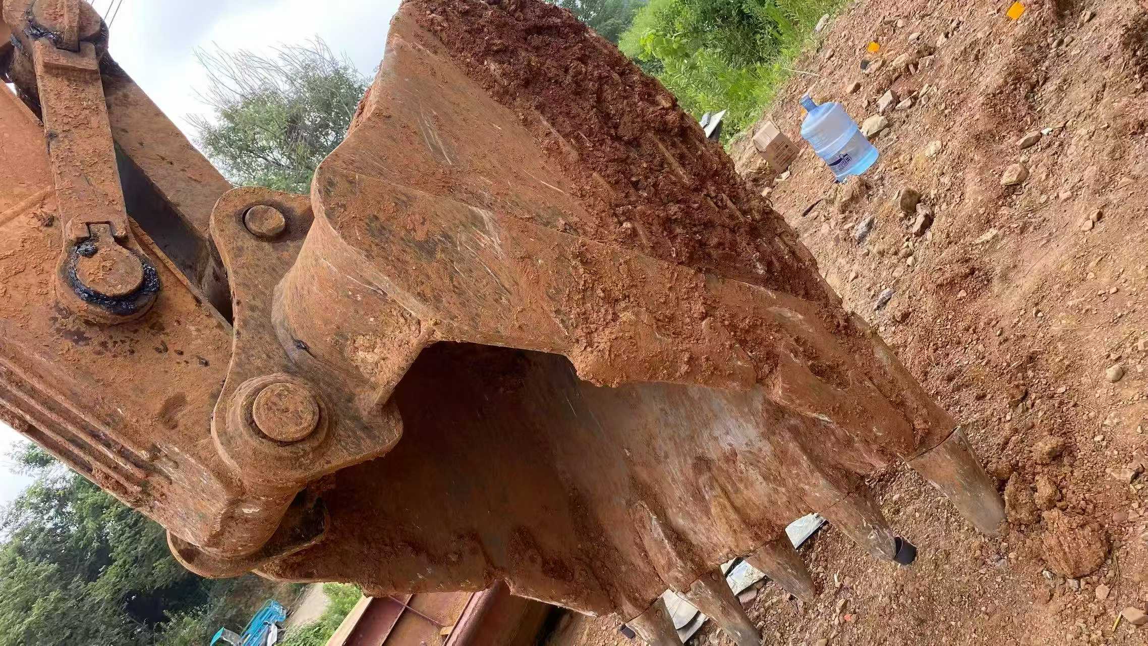 Buy Sany SY375H Used Excavator / 9 Buy Sany SY375H Used Excavator / 9