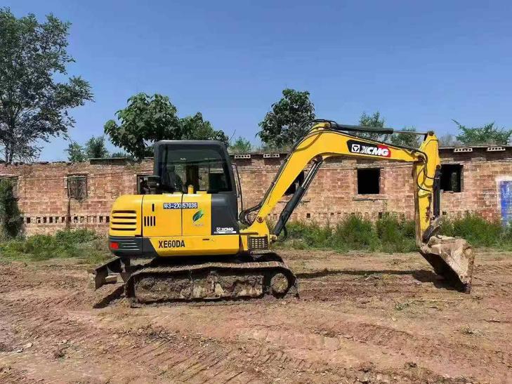 Buy XCMG XE60 Used Excavator / 1