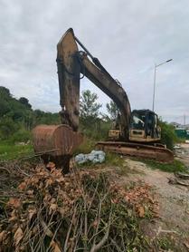 Buy Caterpillar 323 Used Excavator / 2 Buy Caterpillar 323 Used Excavator / 2