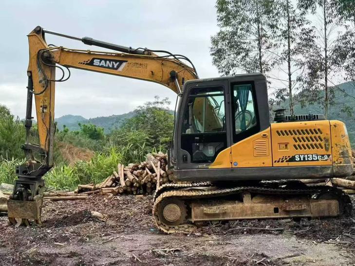 Buy Sany SY135 Used Excavator / 1