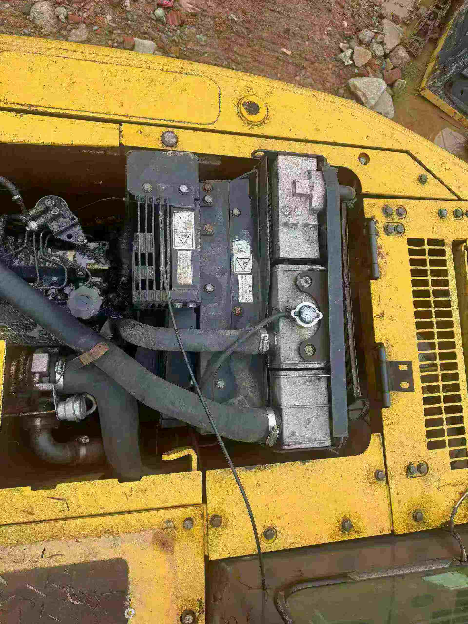 Buy Komatsu PC130-7 Used Excavator / 9
