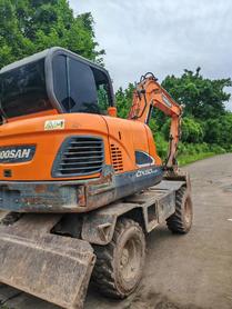 Buy Doosan DH60 Used Excavator / 2 Buy Doosan DH60 Used Excavator / 2