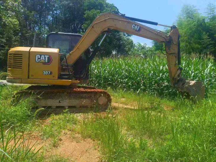 Buy Caterpillar 307B Used Excavator / 1