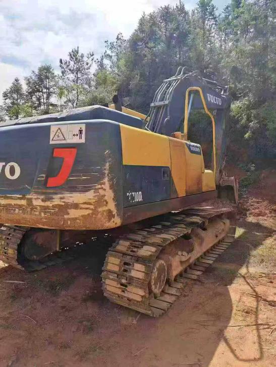 Buy Volvo EC210B Used Excavator / 1