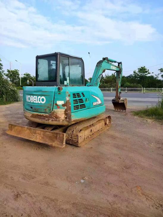 Buy Kobelco SK60-8 Used Excavator / 1