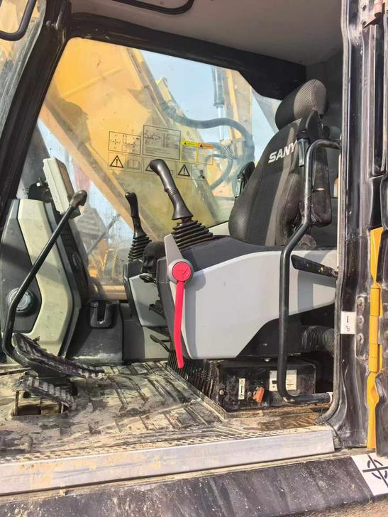 Buy Sany SY225C Used Excavator / 1