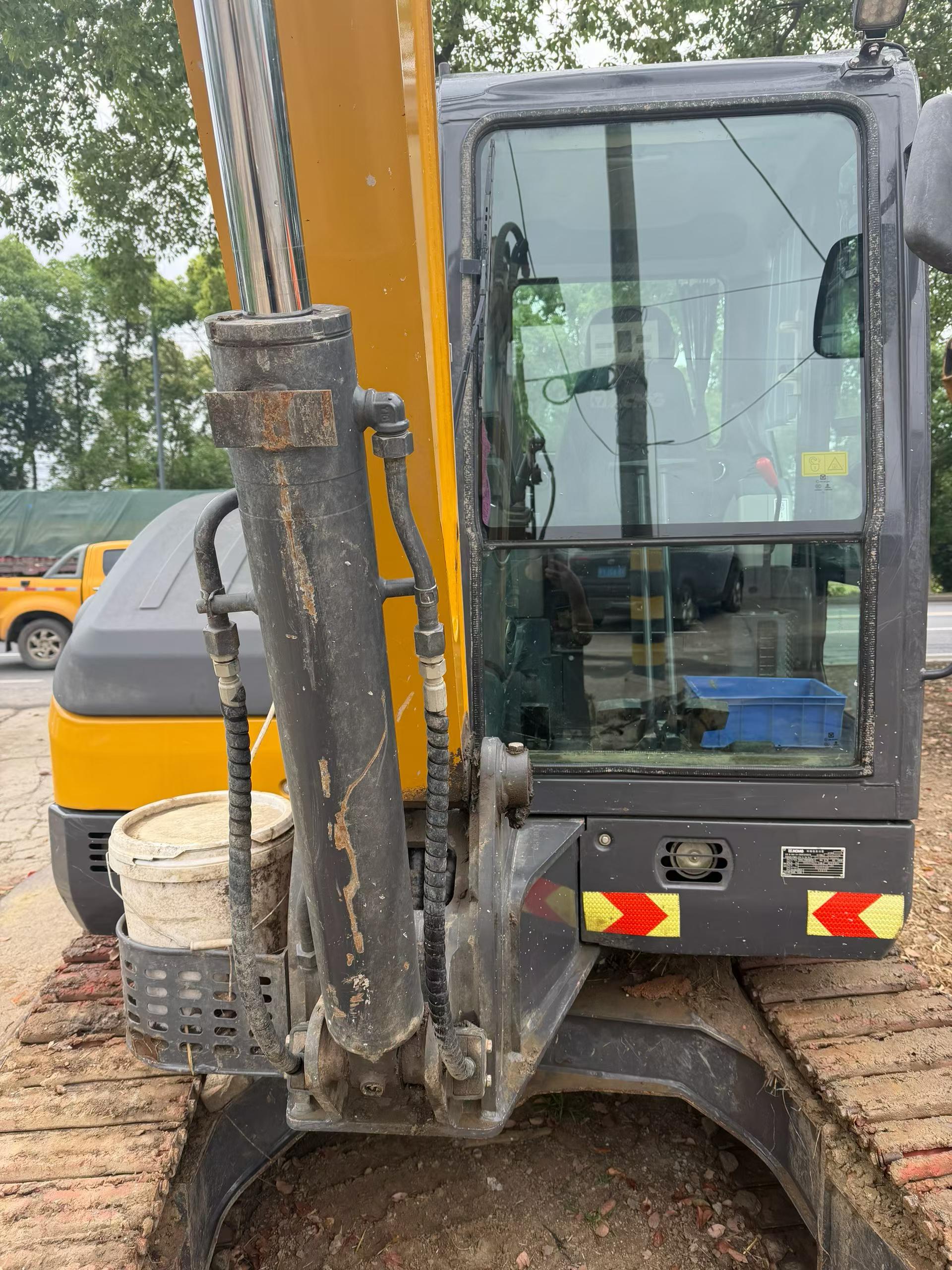 Buy XCMG XE60 Used Excavator / 1