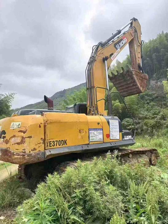 Buy XCMG XE370 Used Excavator / 1
