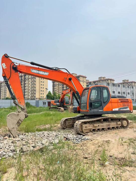 Buy Doosan DX215-9C Used Excavator / 1