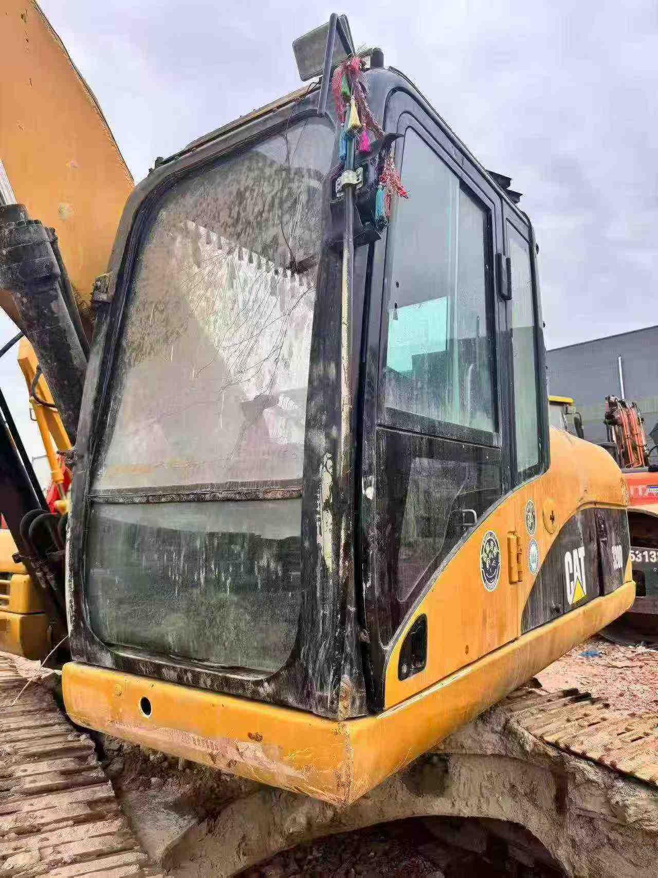 Buy Caterpillar 320D Used Excavator / 4 Buy Caterpillar 320D Used Excavator / 4
