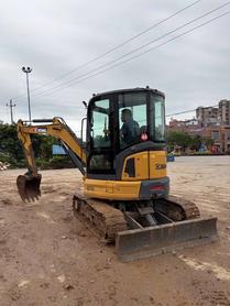 Buy XCMG XE35U Used Excavator / 4 Buy XCMG XE35U Used Excavator / 4