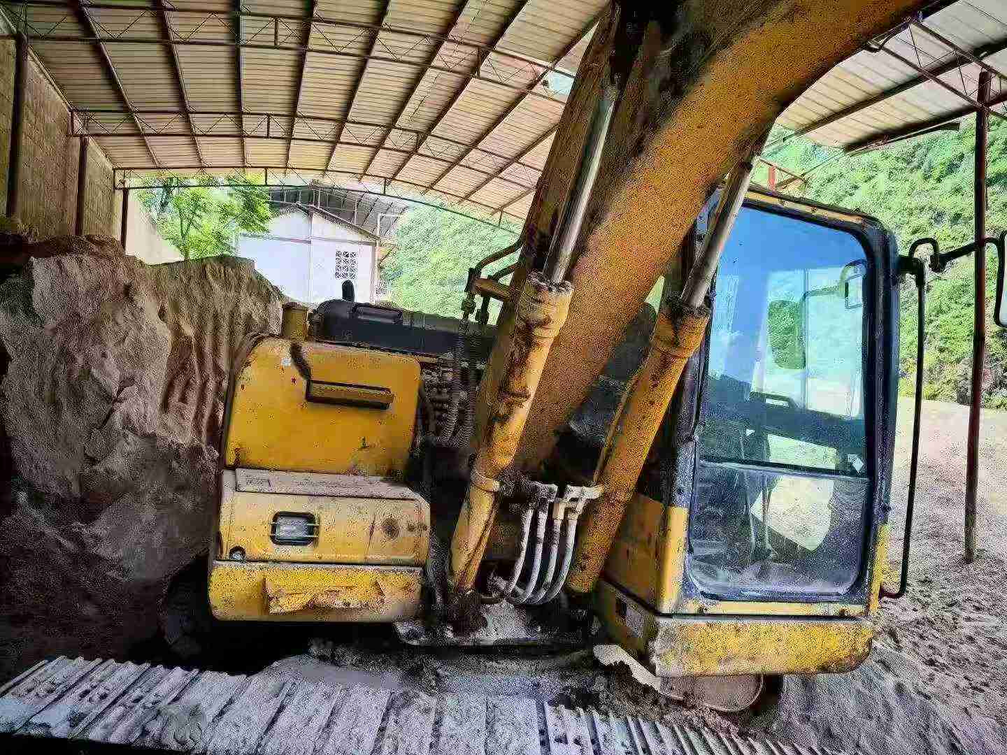 Buy Komatsu PC130-8 Used Excavator / 2 Buy Komatsu PC130-8 Used Excavator / 2