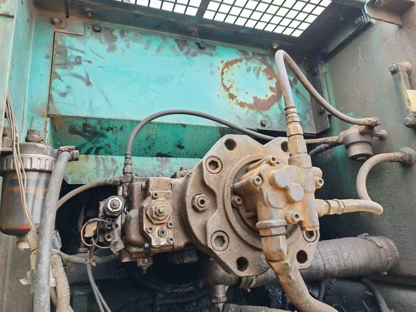 Buy Kobelco SK200-9 Used Excavator / 4 Buy Kobelco SK200-9 Used Excavator / 4