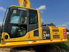 Buy Komatsu PC240-6 Used Excavator / 3 Buy Komatsu PC240-6 Used Excavator / 3