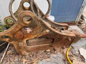 Buy Caterpillar 312V2 Used Excavator / 2 Buy Caterpillar 312V2 Used Excavator / 2