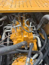 Buy Sany SY550H Used Excavator / 4 Buy Sany SY550H Used Excavator / 4