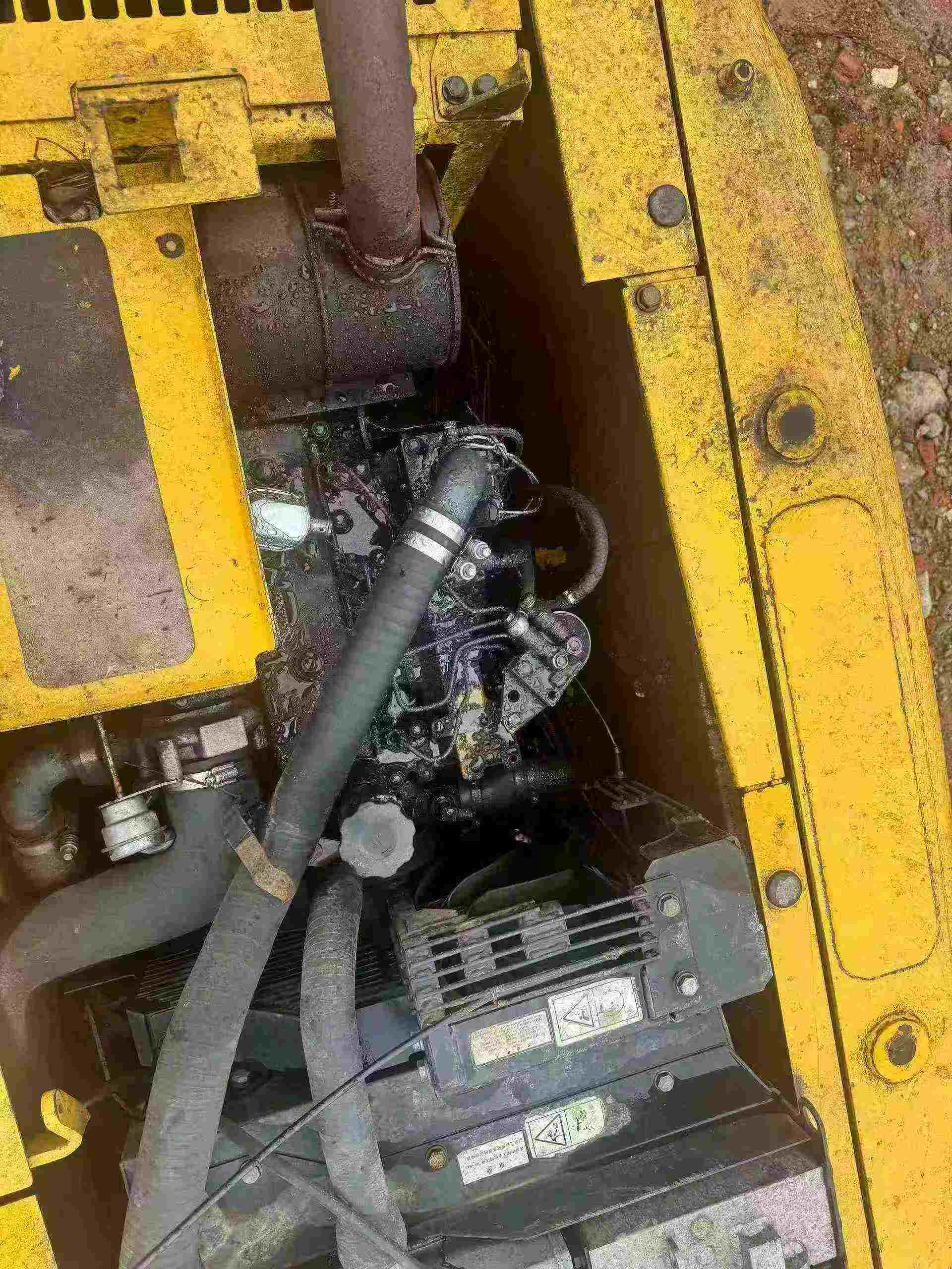 Buy Komatsu PC130-7 Used Excavator / 4