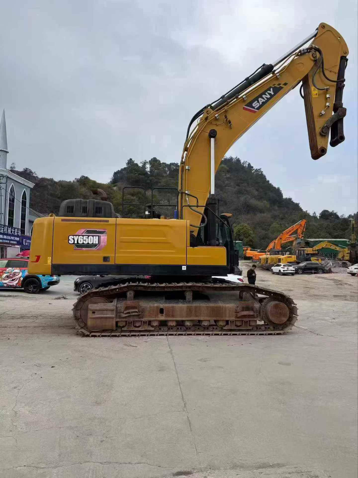Buy Sany SY650H Used Excavator / 2