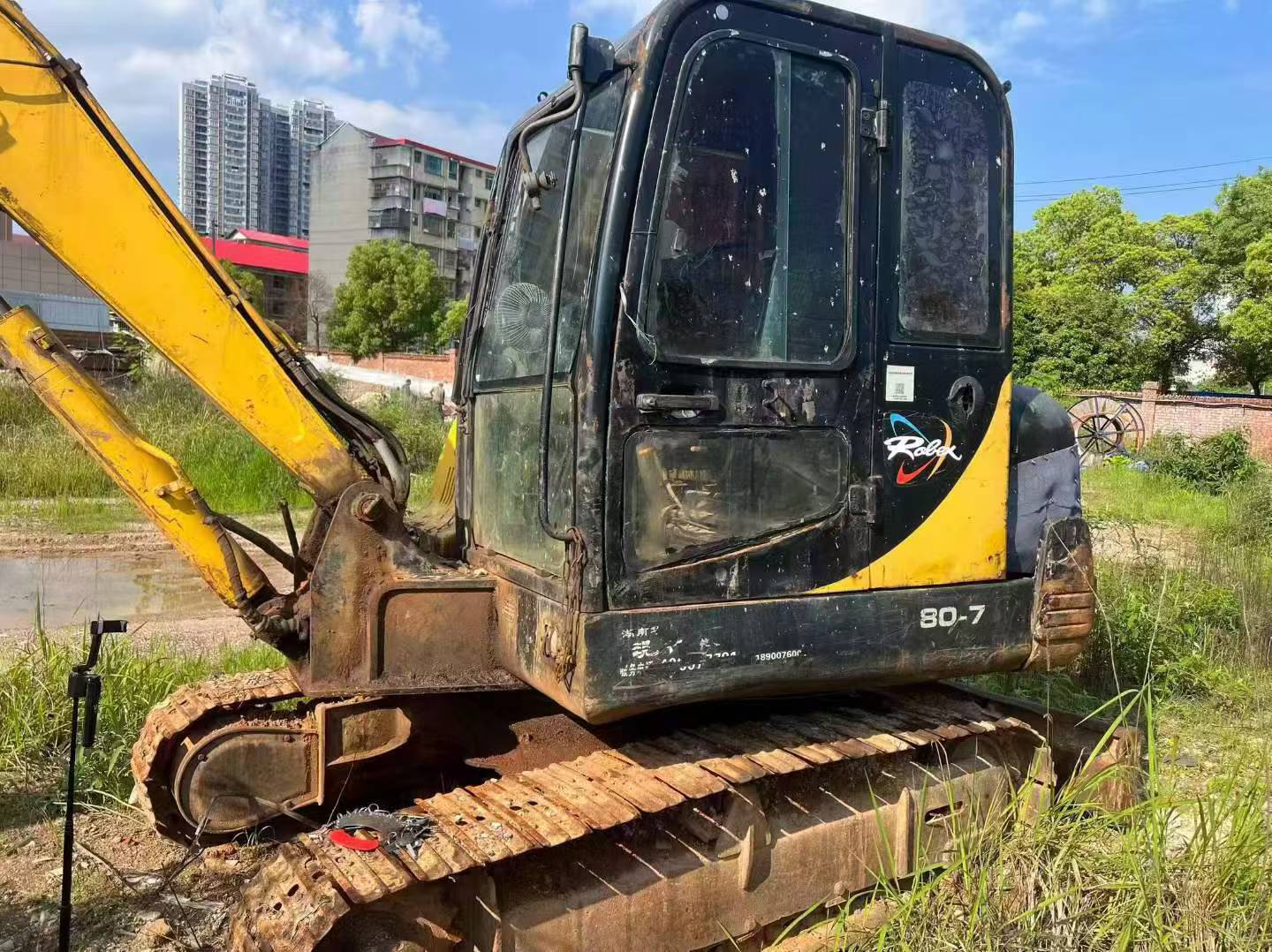 Buy Hyundai HX60 Used Excavator / 1