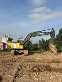 Buy Hyundai R215VS Used Excavator / 3 Buy Hyundai R215VS Used Excavator / 3