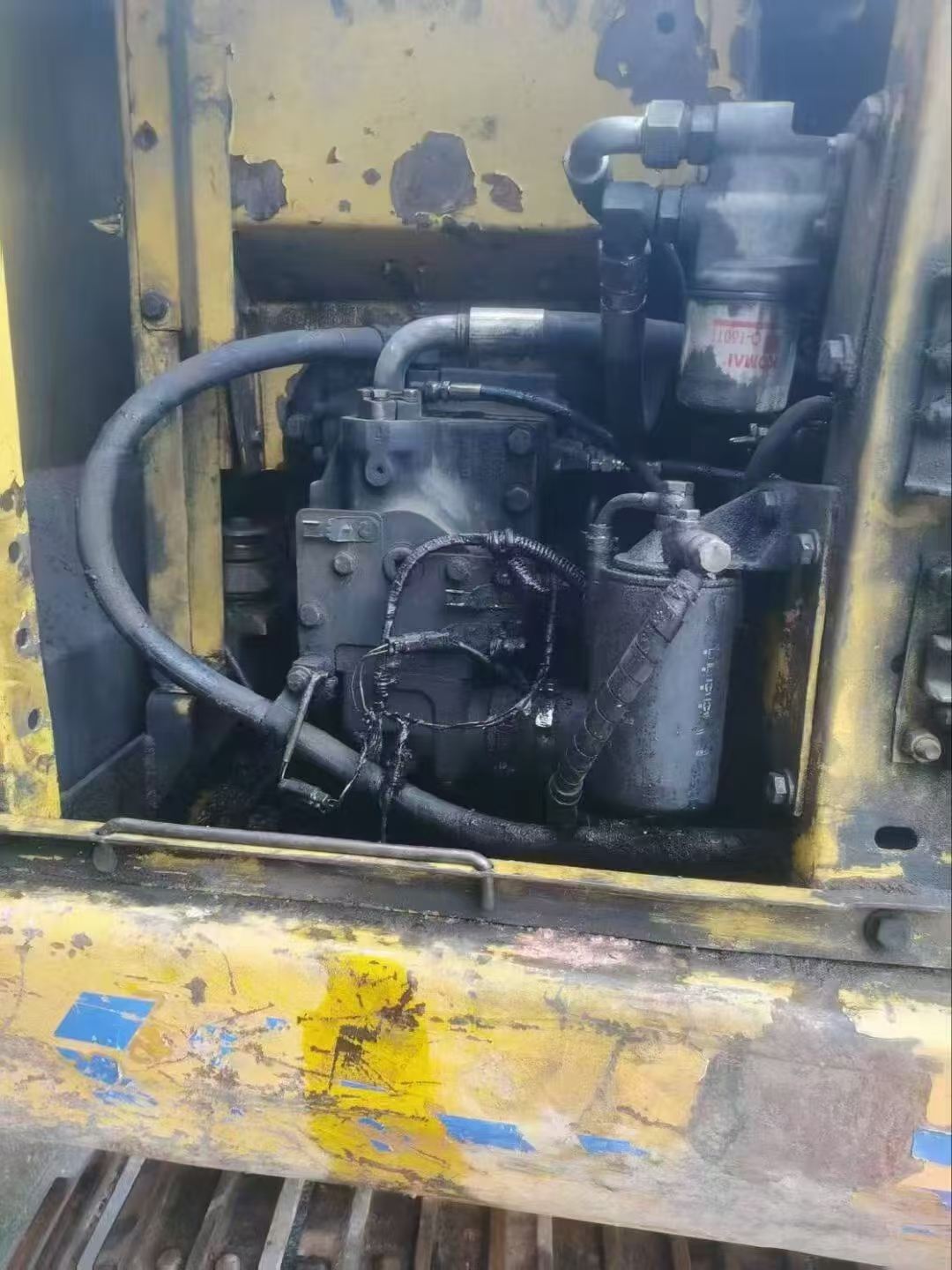 Buy Komatsu PC130 Used Excavator / 3