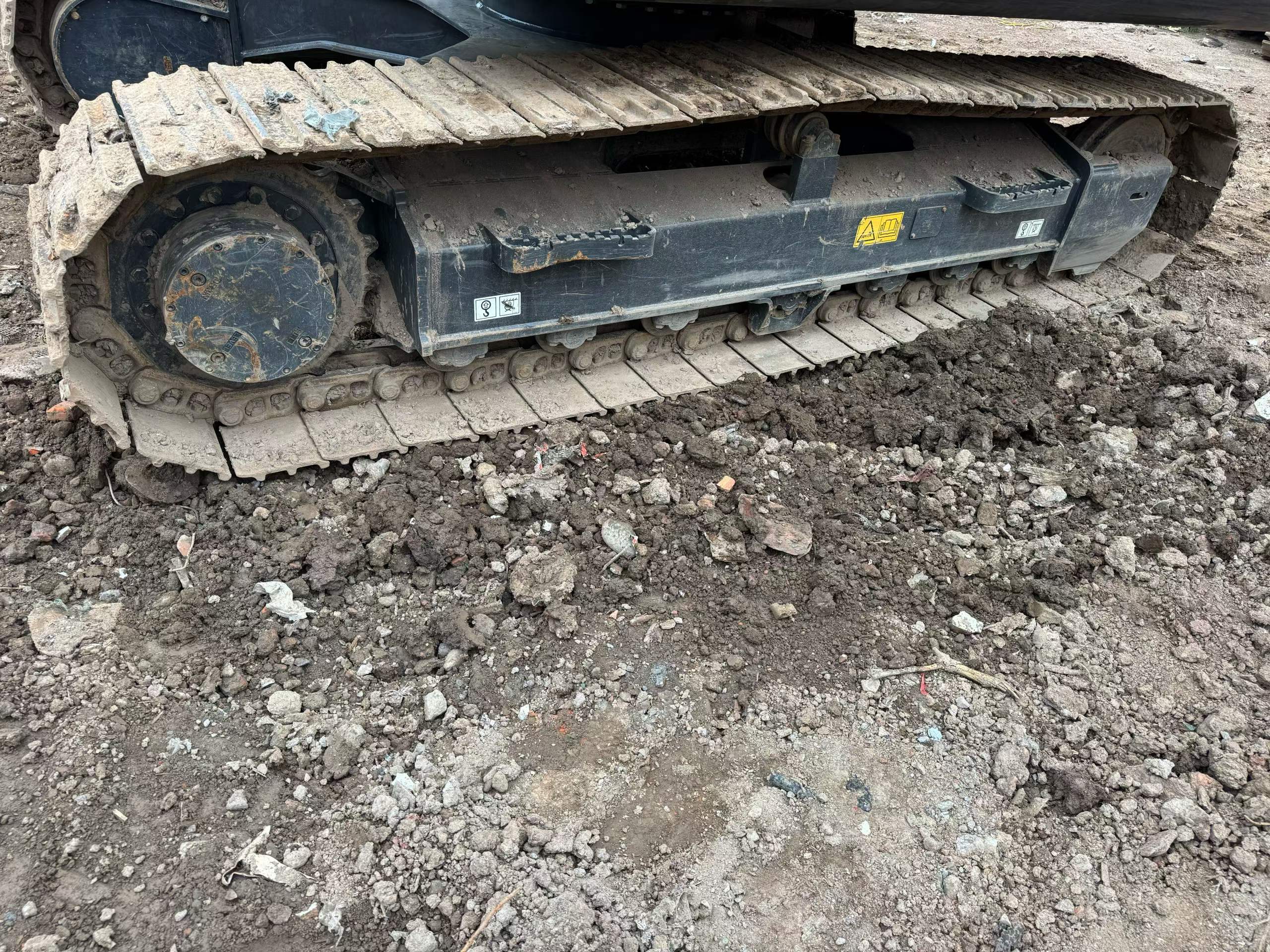 Buy XCMG XE135B Used Excavator / 9