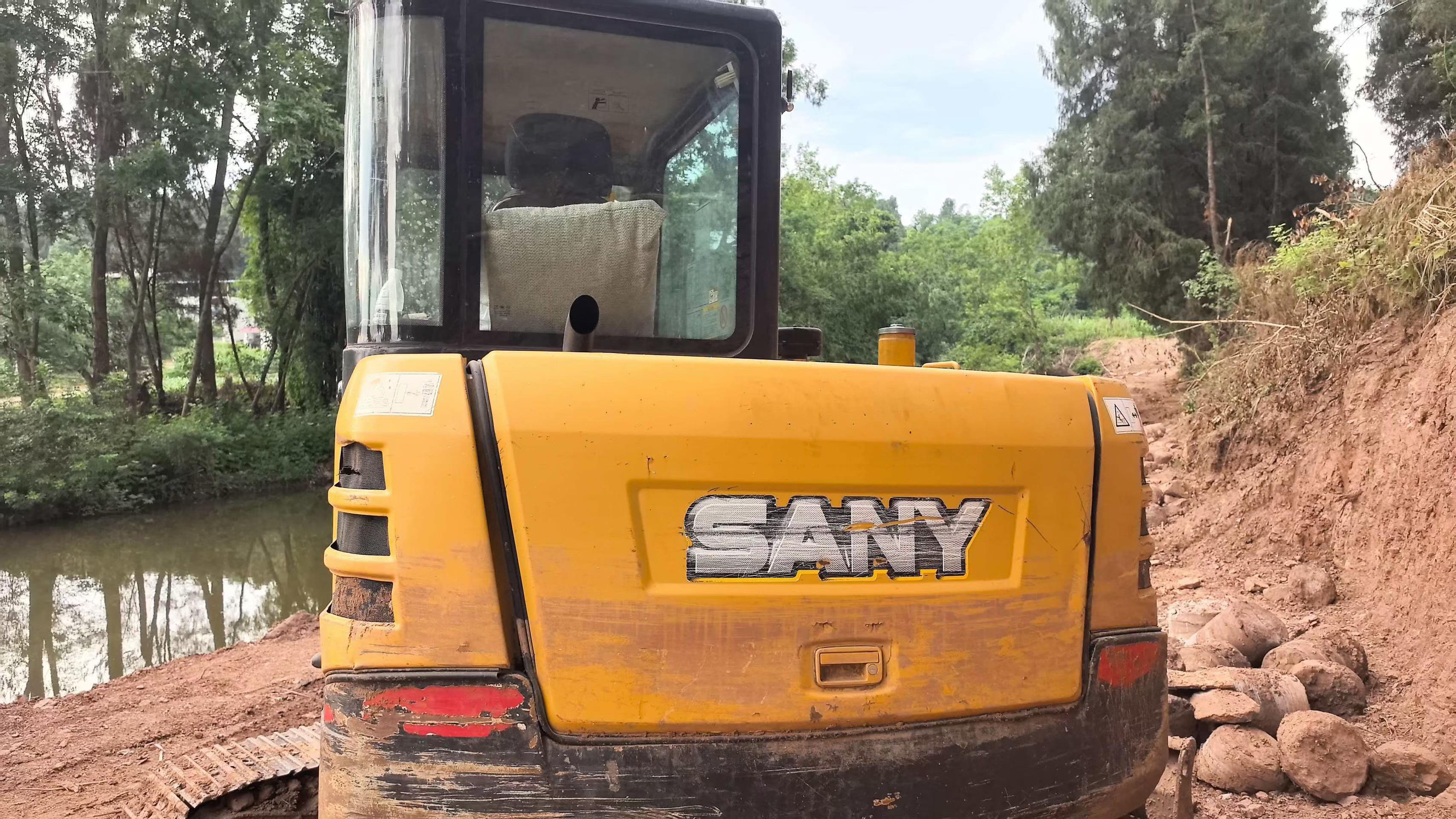 Buy Sany SY60 Used Excavator / 2