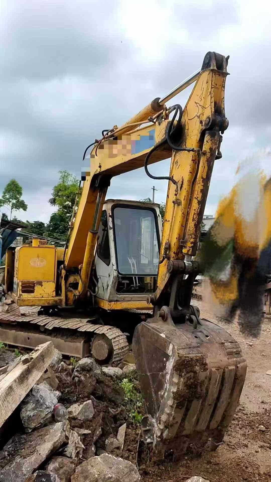 Buy Kato HD250 Used Excavator / 3