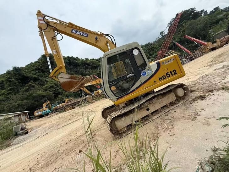 Buy Kato HD510 Used Excavator / 1