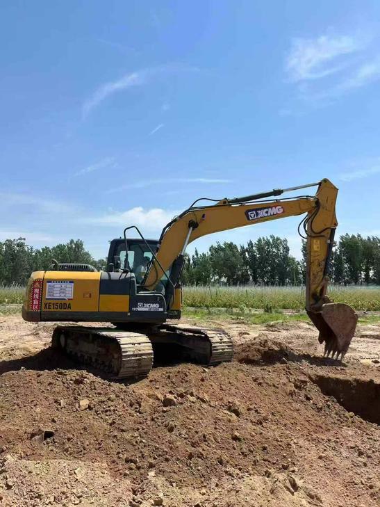 Buy XCMG XE150D Used Excavator / 1