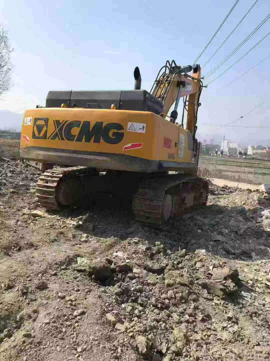 Buy XCMG XE490D Used Excavator / 3