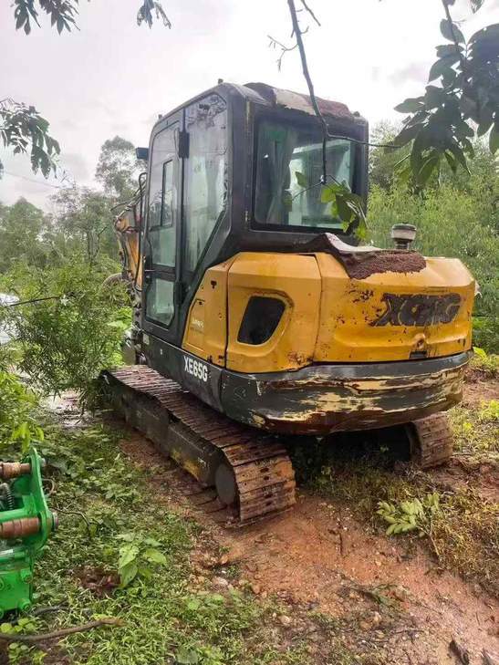 Buy XCMG XE60 Used Excavator / 1