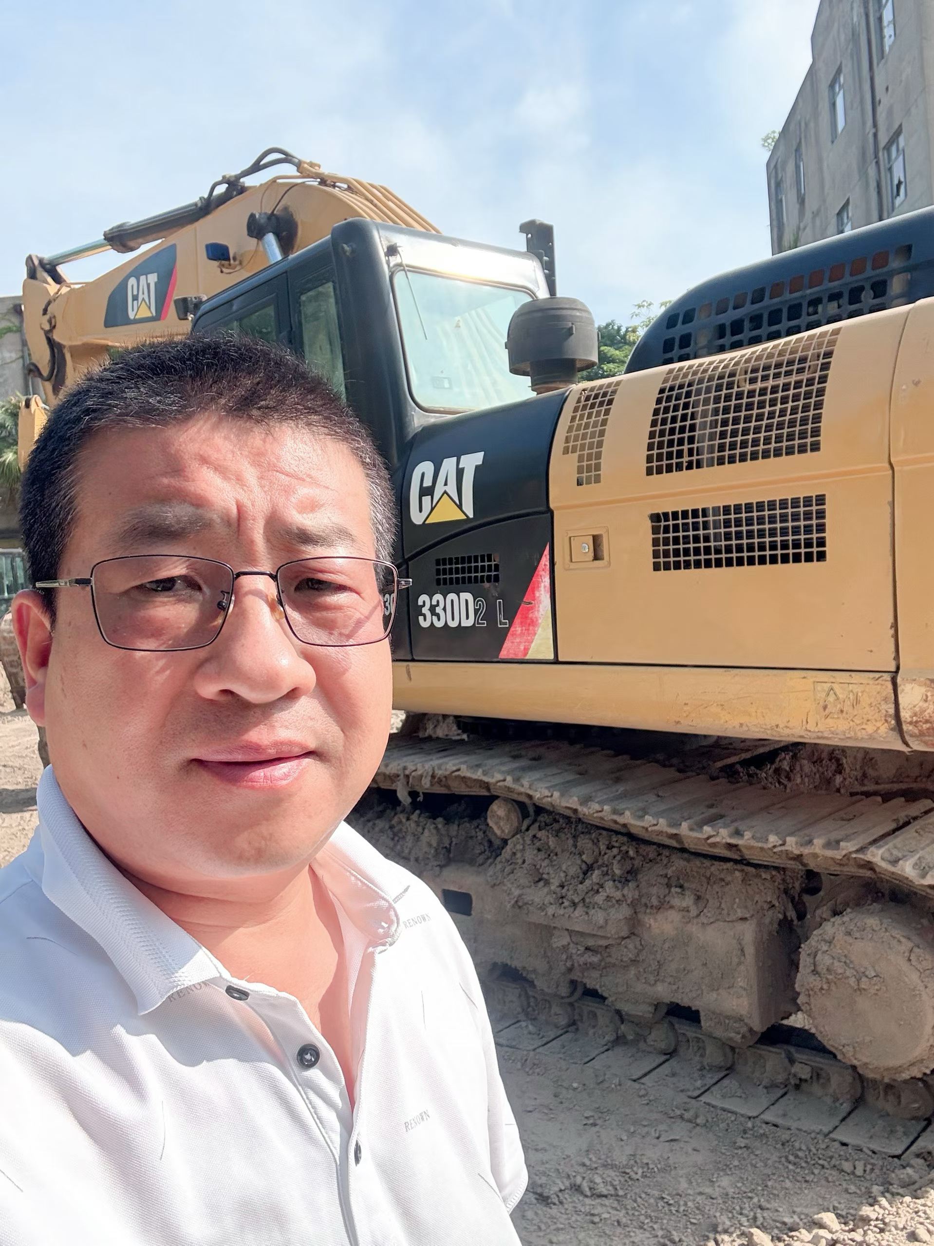 Buy Caterpillar 330B Used Excavator / 2