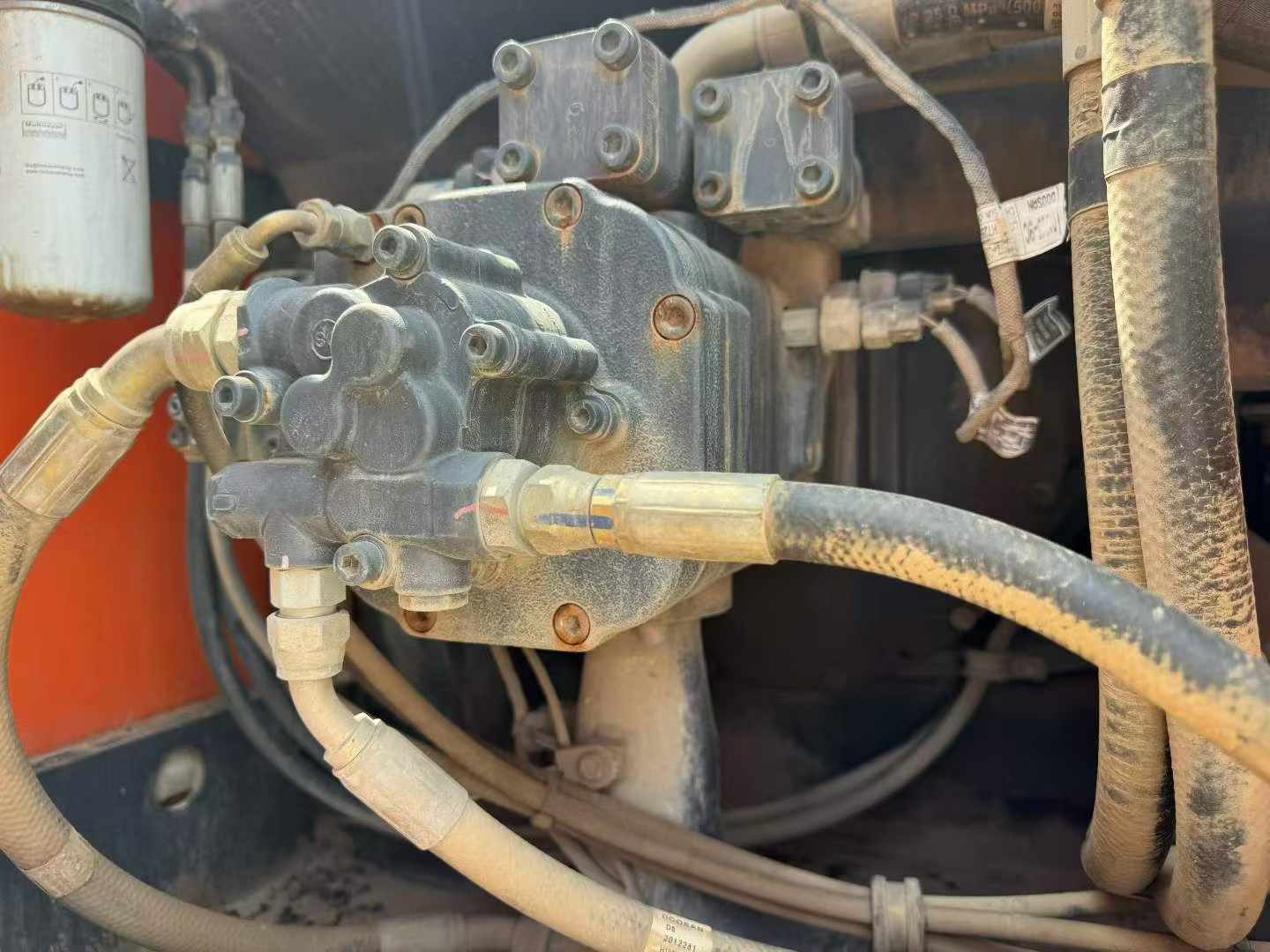 Buy Doosan DH215-7 Used Excavator / 6