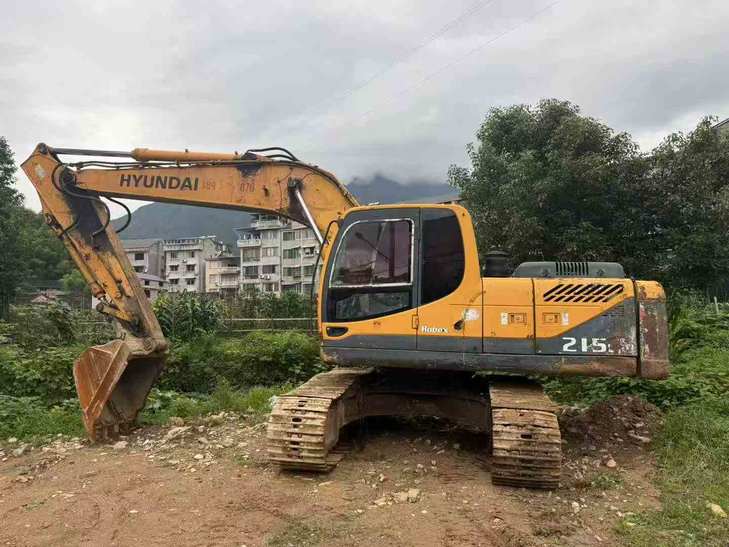 Buy Hyundai R215-9 Used Excavator / 1