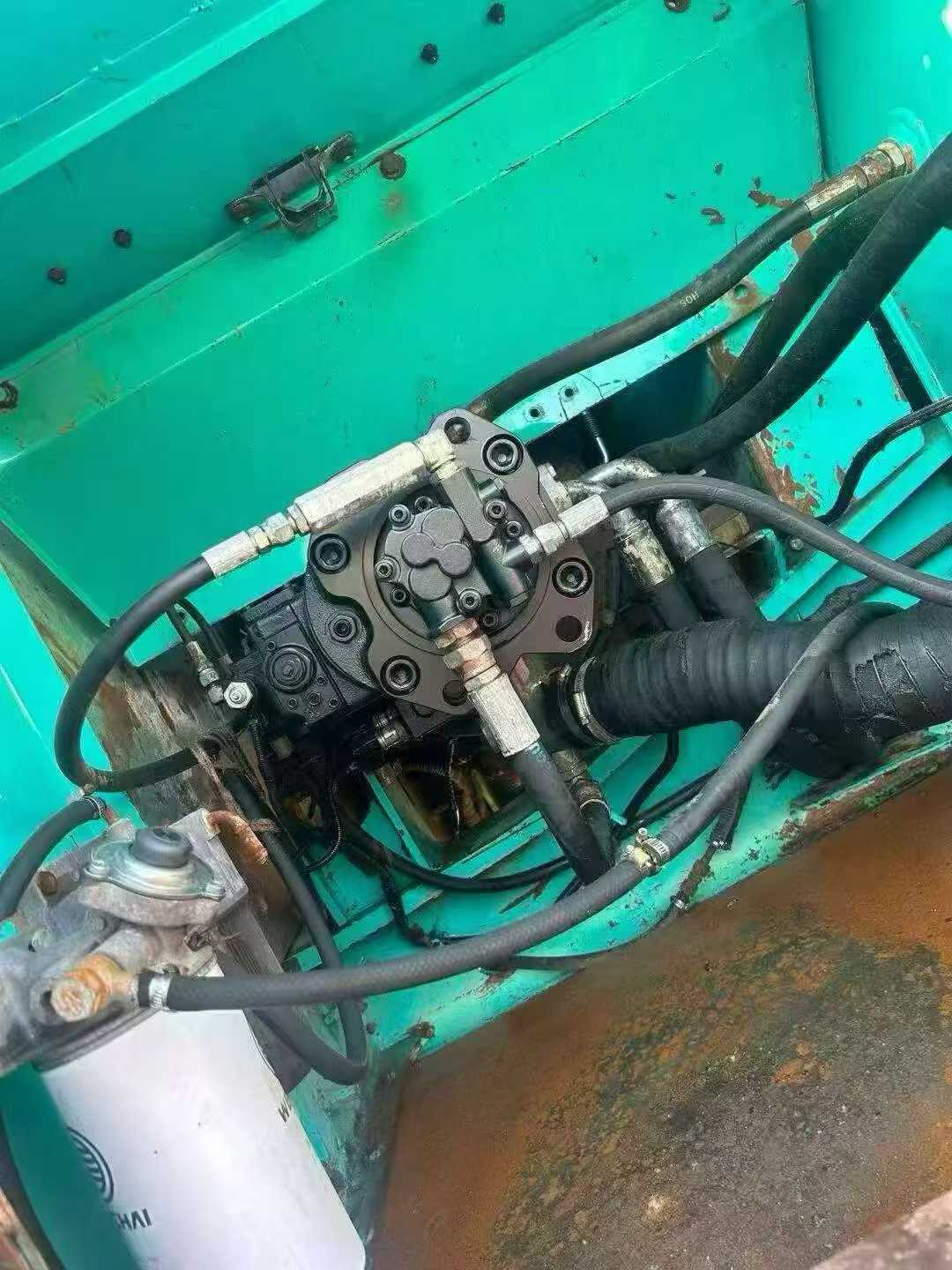 Buy Kobelco SK260 Used Excavator / 6