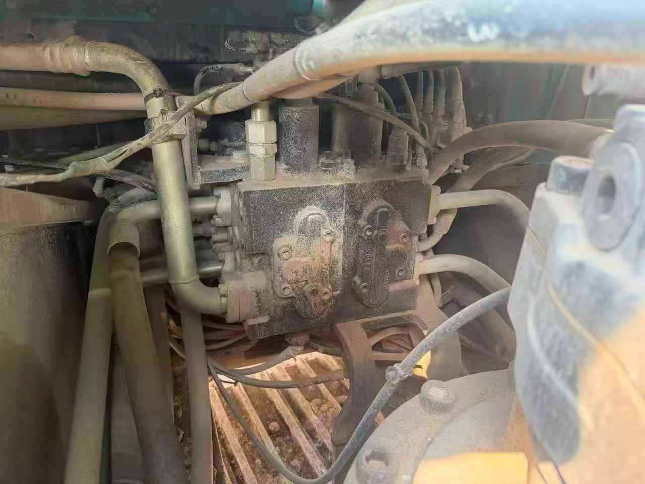 Buy Kobelco SK350-8 Used Excavator / 6