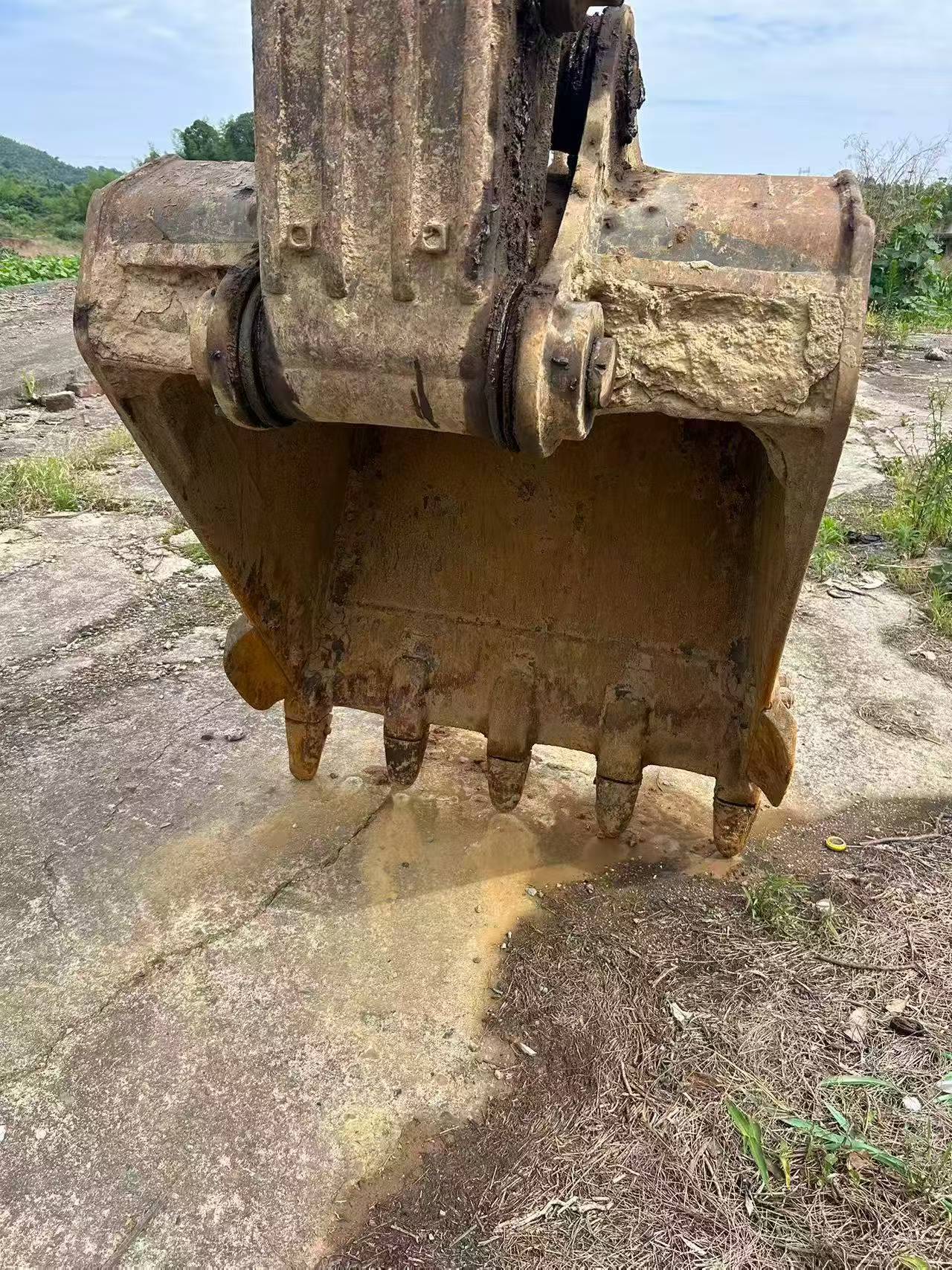 Buy Volvo EC210B Used Excavator / 9