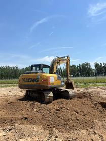Buy XCMG XE150D Used Excavator / 3 Buy XCMG XE150D Used Excavator / 3
