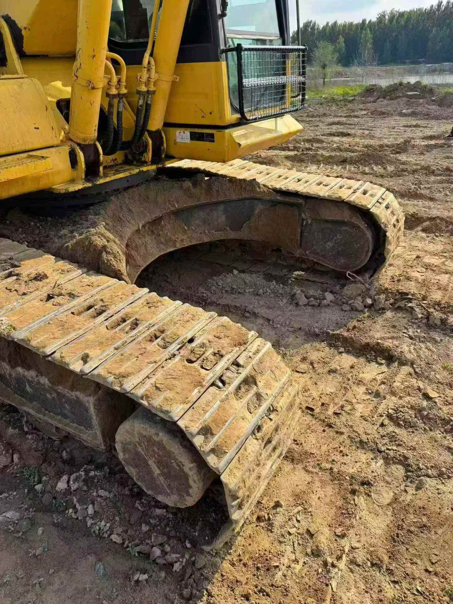 Buy Komatsu PC240-6 Used Excavator / 5