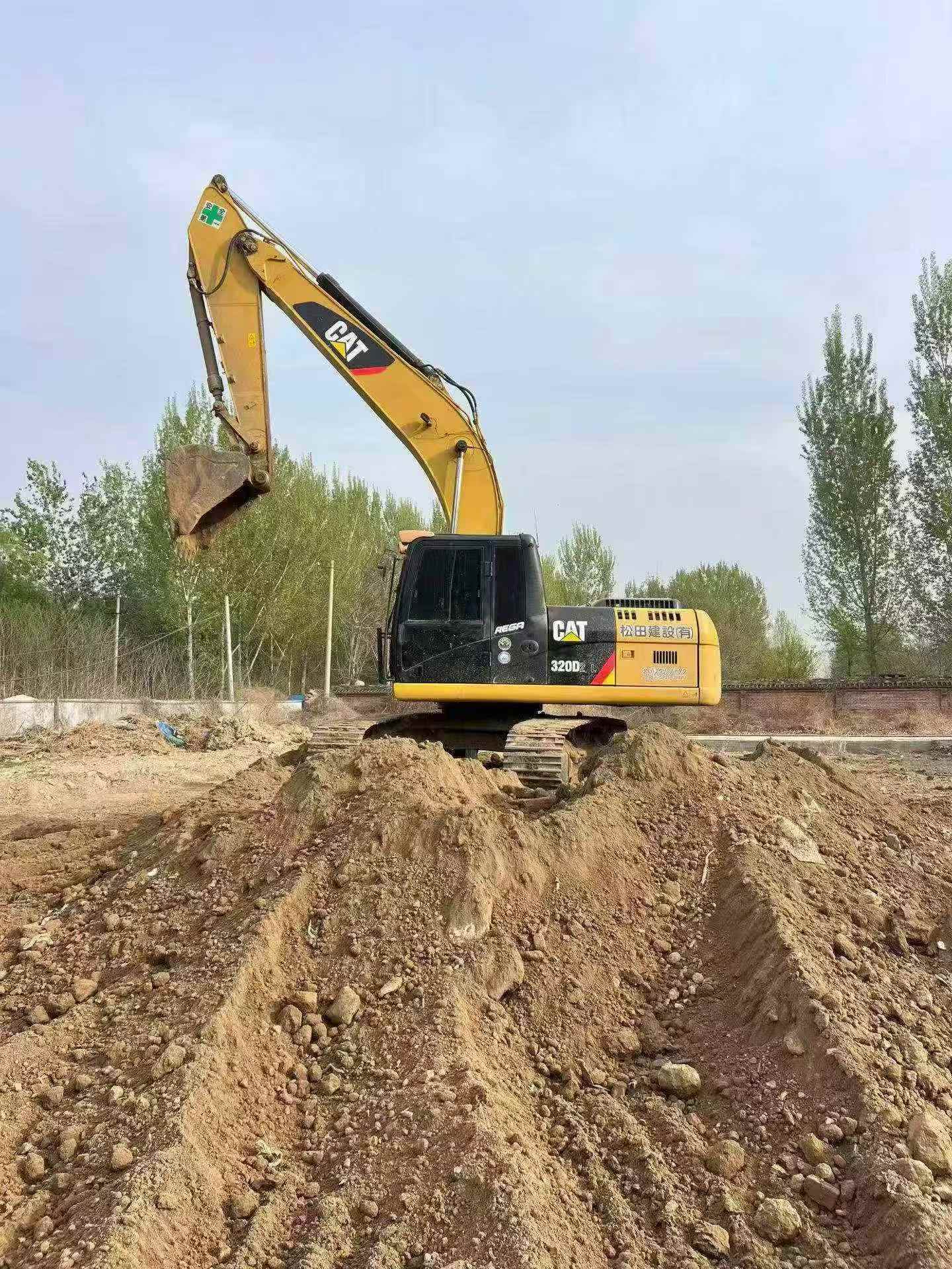 Buy Caterpillar 320D Used Excavator / 3