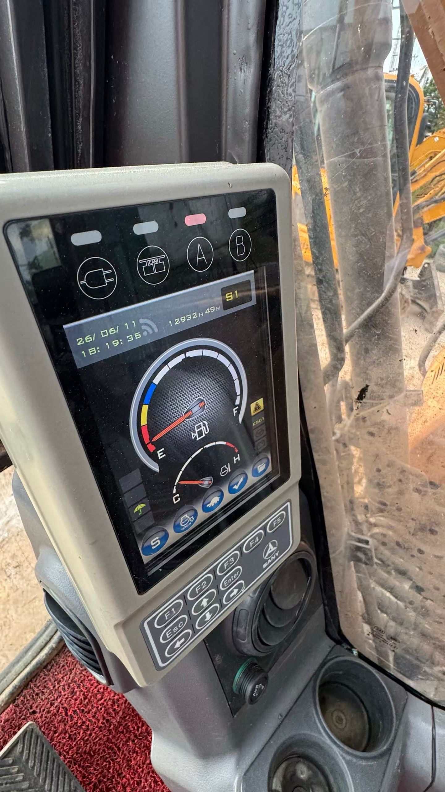 Buy Sany SY135-8S Used Excavator / 8