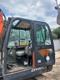 Buy Doosan DH60 Used Excavator / 9 Buy Doosan DH60 Used Excavator / 9