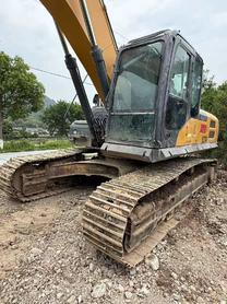 Buy XCMG XE270DK Used Excavator / 2 Buy XCMG XE270DK Used Excavator / 2