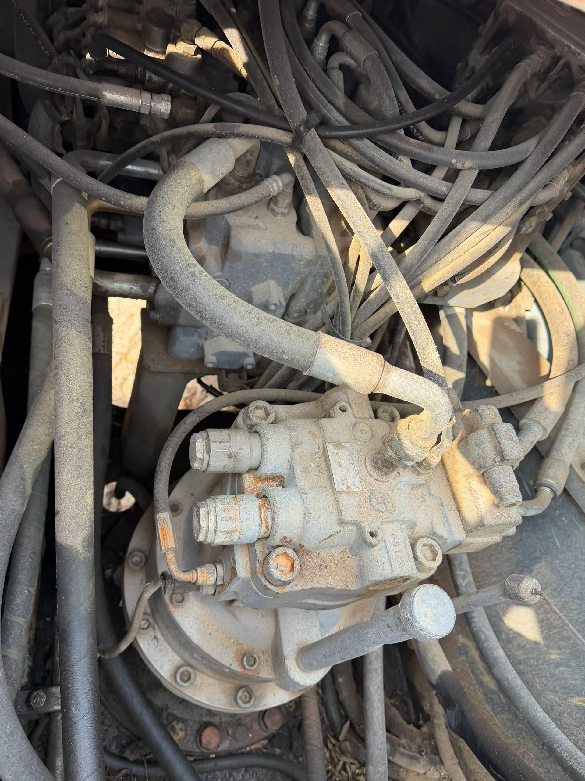 Buy Hitachi EX200 Used Excavator / 8
