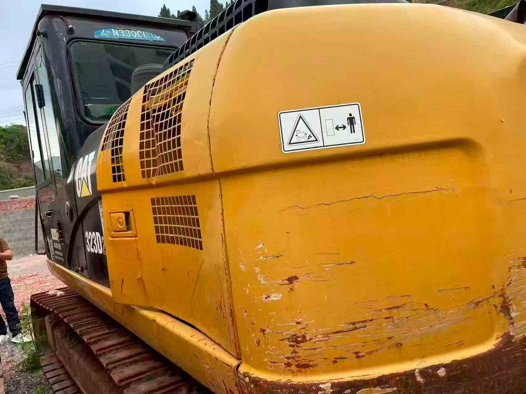 Buy Caterpillar 323 Used Excavator / 7
