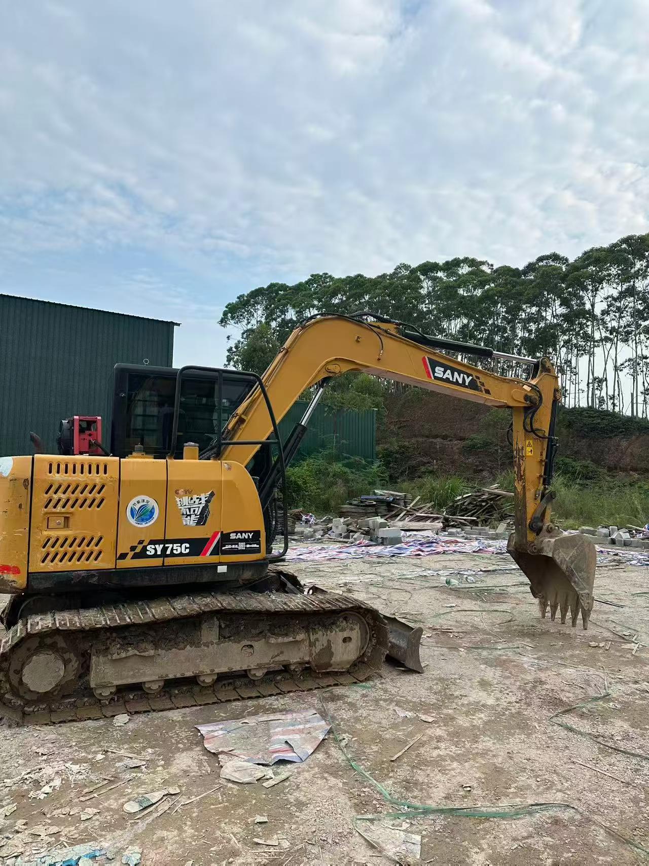 Buy Sany SY75 Used Excavator / 3